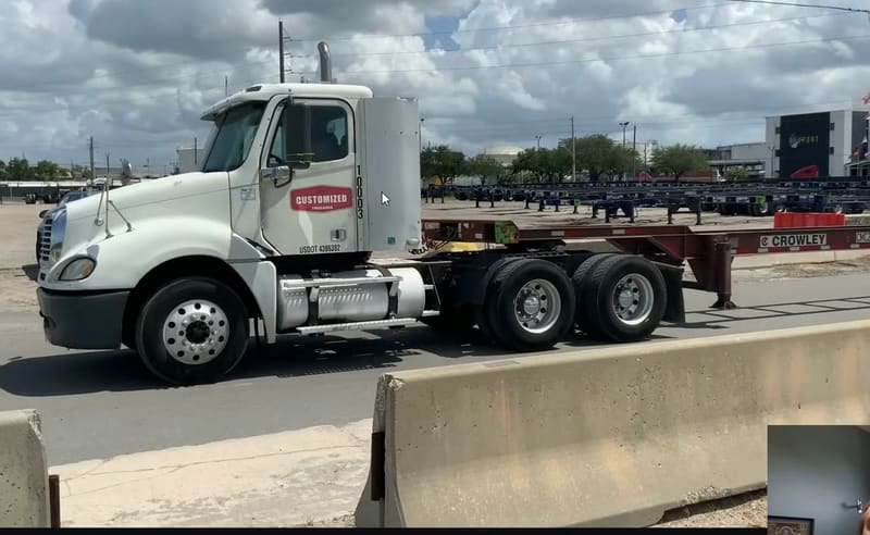 flowGATE machine vision reading a tractor and chassis at the gate